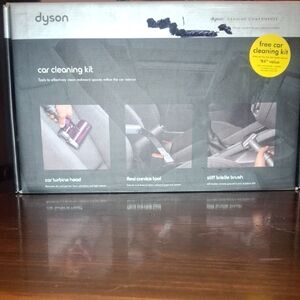 NEW Dyson Car Cleaning Kit MISSING THE BLACK EXTENTION PIECE ON CREVICE TOOL